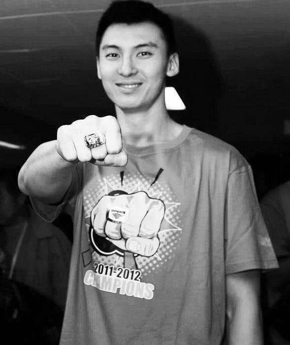 北京首钢男篮吉喆什么病（前首钢男篮队长吉喆因肺癌去世）(1)