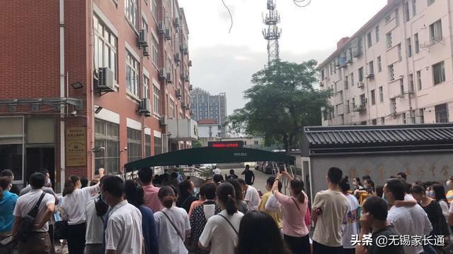 无锡第一女子中学高考升学率（现场实拍无锡一女中）(1)