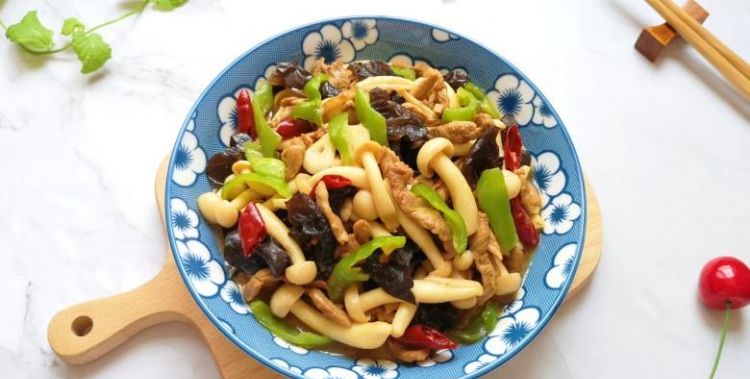 蘑菇怎么炒肉好吃又简单