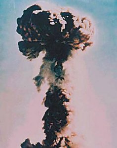 ​我国发射的第一颗原子弹叫什么,我国第一颗原子弹名字是什么