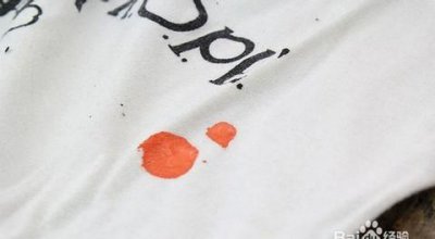 ​衣服上沾了油漆怎么洗掉,衣服有油漆怎么洗掉妙招