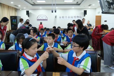​简阅长安三万里 ，2023 年“文明之路”简牍文化公益行走进西安