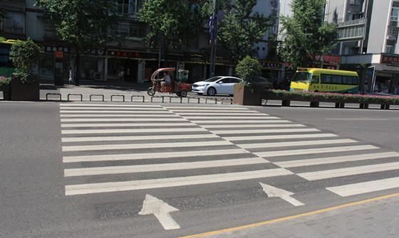 人行道和人行横道有什么区别?