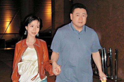 ​刘銮雄关之琳什么关系 刘銮雄为什么塞关之琳是真的吗