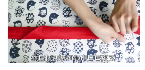 怎么系红领巾,正确系红领巾方法图片图3