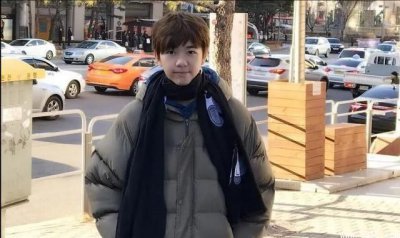 ​莫镐濂的父母是谁？ 莫镐濂家庭背景是什么