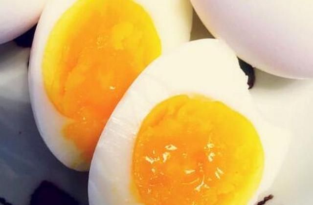 煮鸡蛋要几分钟，煮鸡蛋开锅几分钟就熟了？图5