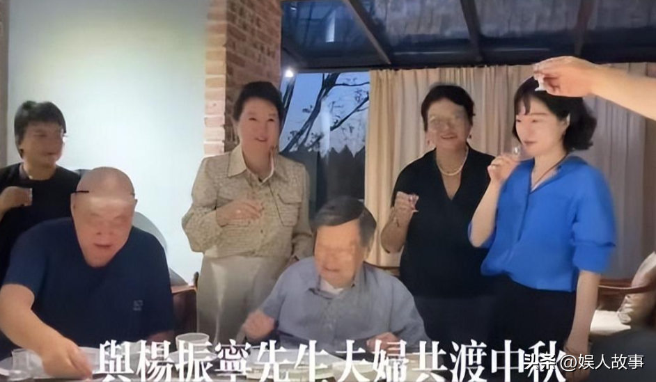 杨振宁的个人资料及简介 ：和翁帆恩爱19年，月薪百万都交给妻子，她的选择令人泪目