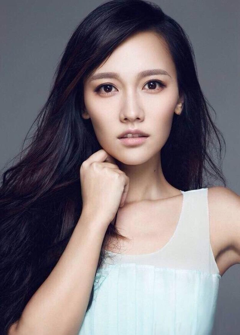 郑恺：被“女海王”骗，被女富豪伤，情感磋磨后娶平凡女孩很幸福