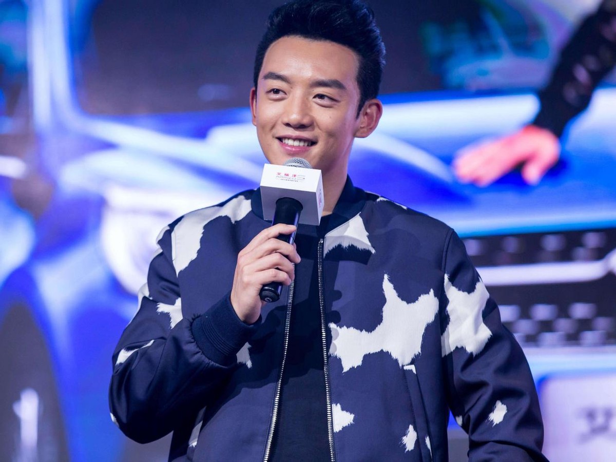 郑恺：被“女海王”骗，被女富豪伤，情感磋磨后娶平凡女孩很幸福