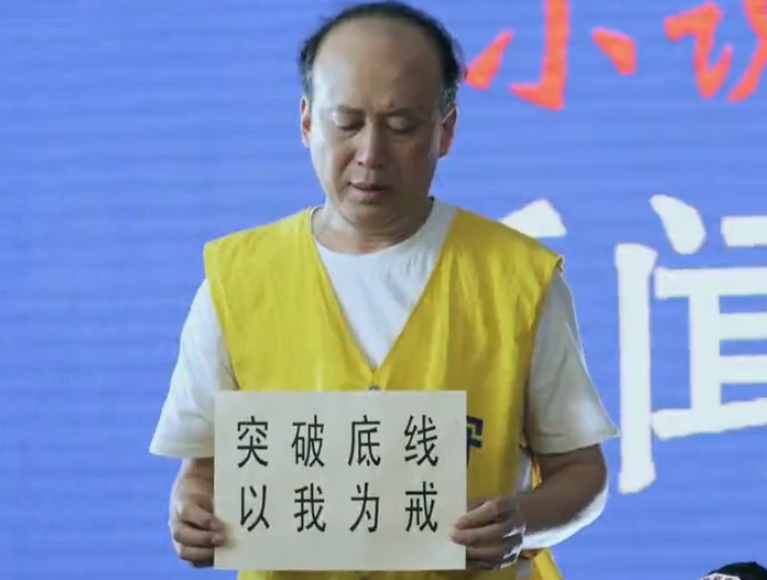 郭达：喂猪工人成春晚常客，当红时无奈隐退，娶到吴芳最得意