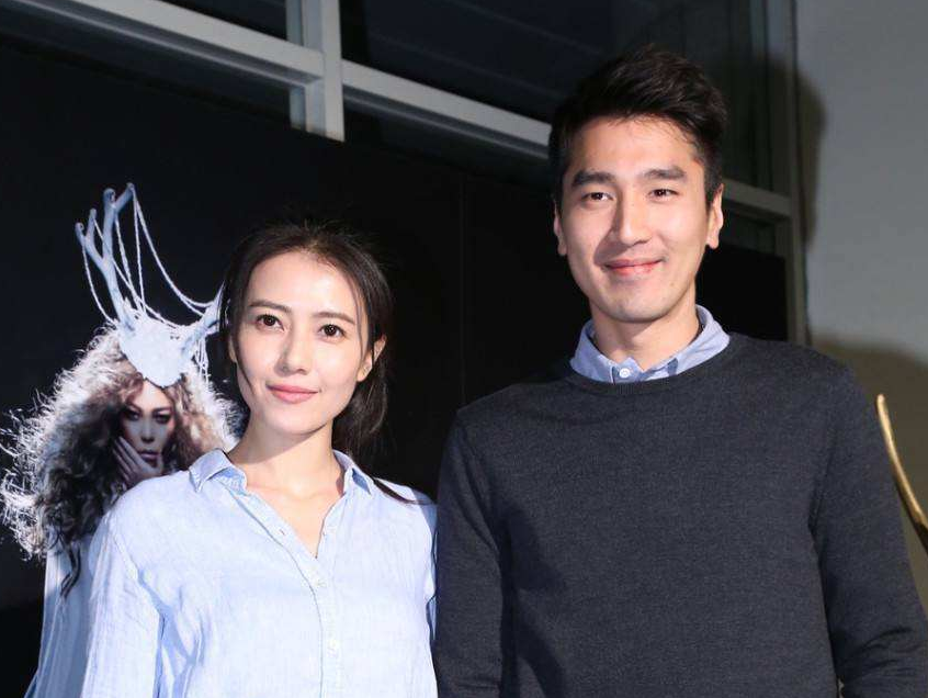 与赵又廷结婚8年，高圆圆的变化太明显，原来这一切早有征兆