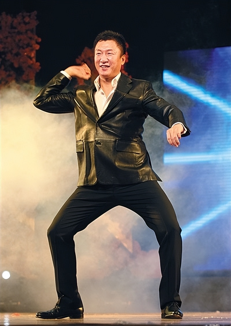 孙红雷与丁嘉丽分手20年：他娶海归美女做爸爸，她愧对女儿仍单身
