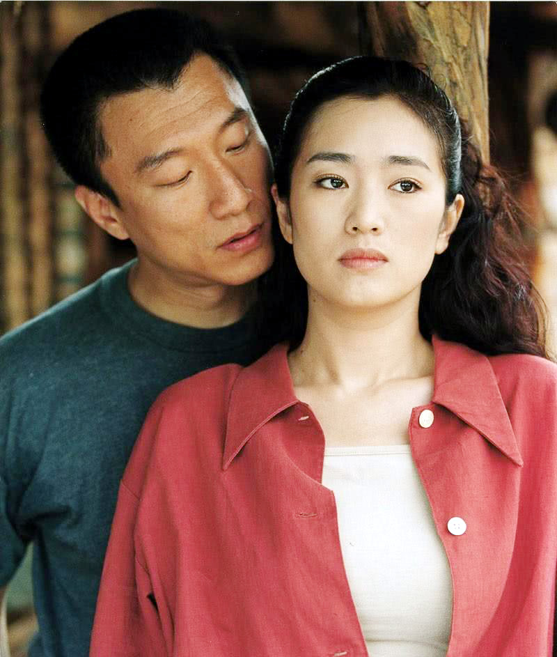 孙红雷与丁嘉丽分手20年：他娶海归美女做爸爸，她愧对女儿仍单身