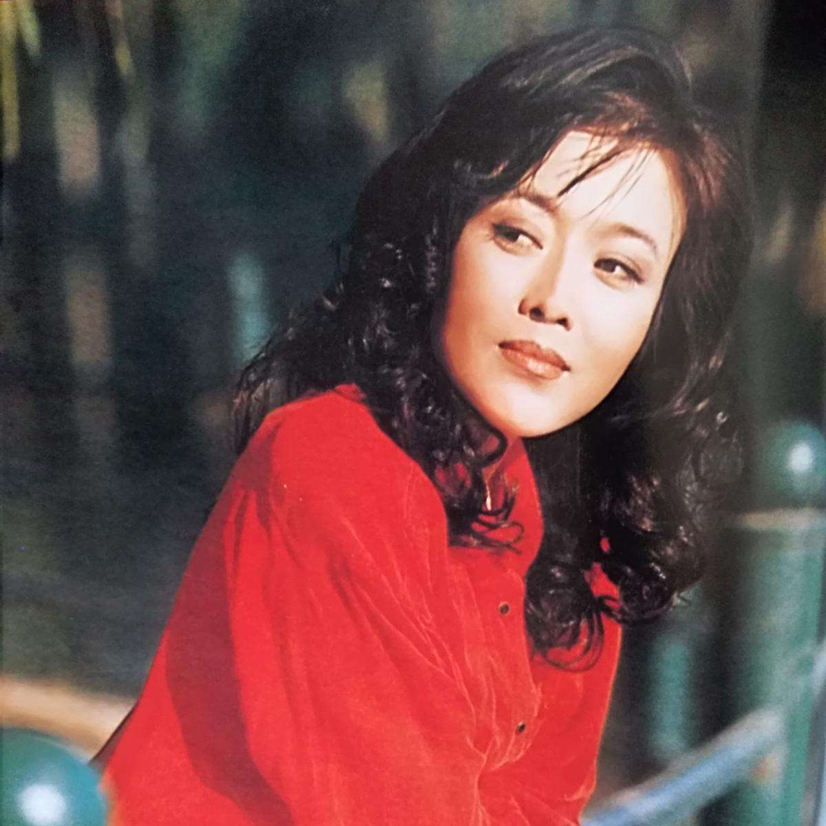 孙红雷与丁嘉丽分手20年：他娶海归美女做爸爸，她愧对女儿仍单身