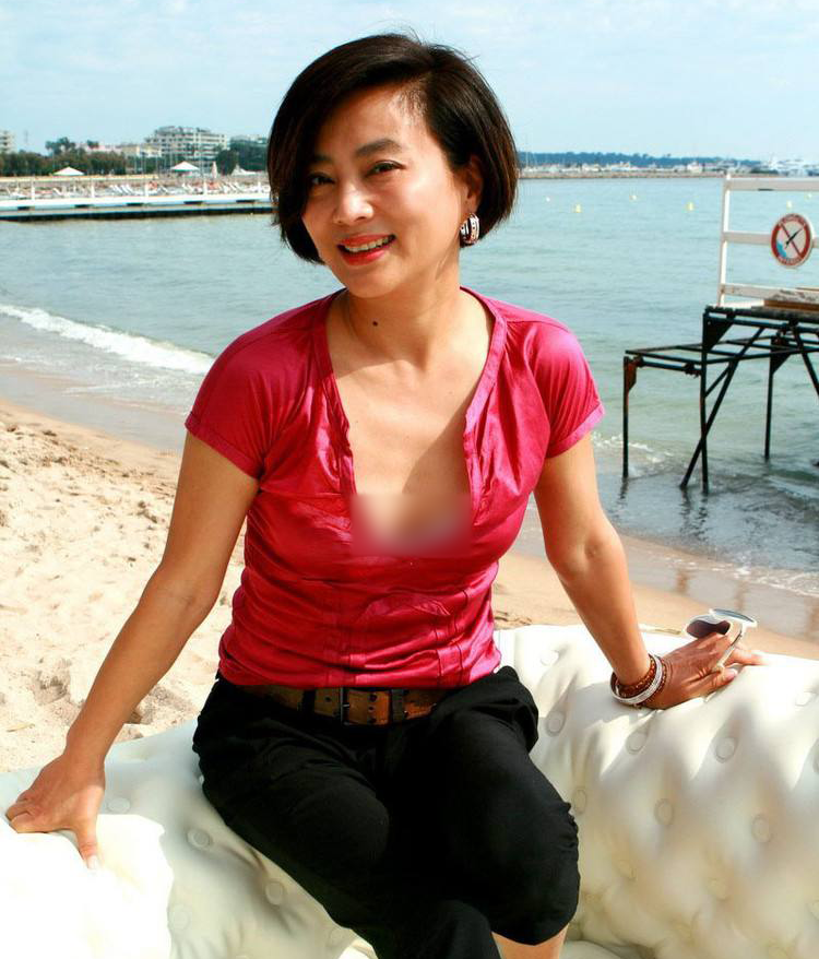 “玉兔精”李玲玉个人资料简介（两婚两离，单身抚养儿子多年，如今靠商演捞金）