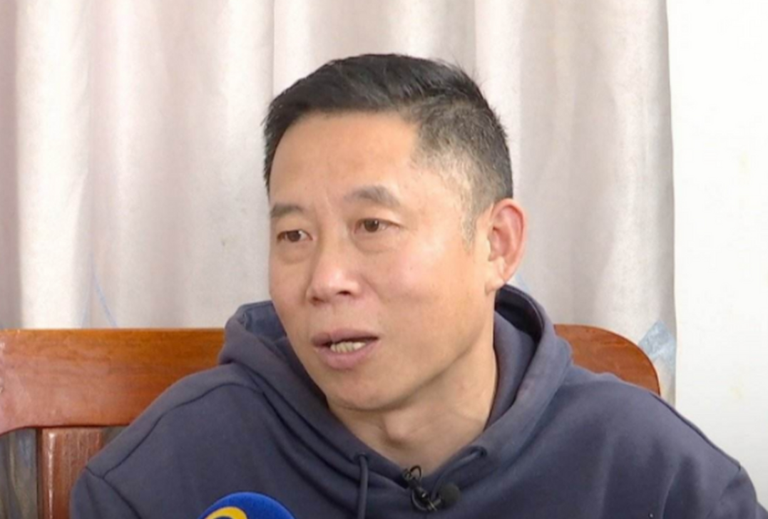 孙海洋的个人资料简介：从包子铺小老板，到百万粉丝网红，他的走红实属无奈