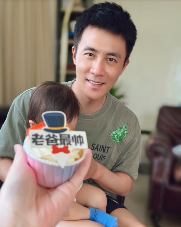 王灿一早就与杜淳秀恩爱，自曝6点起床亲自给女儿做早餐，好贤惠