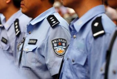 ​交警和警察的区别，交警警车和刑警警车的区别？
