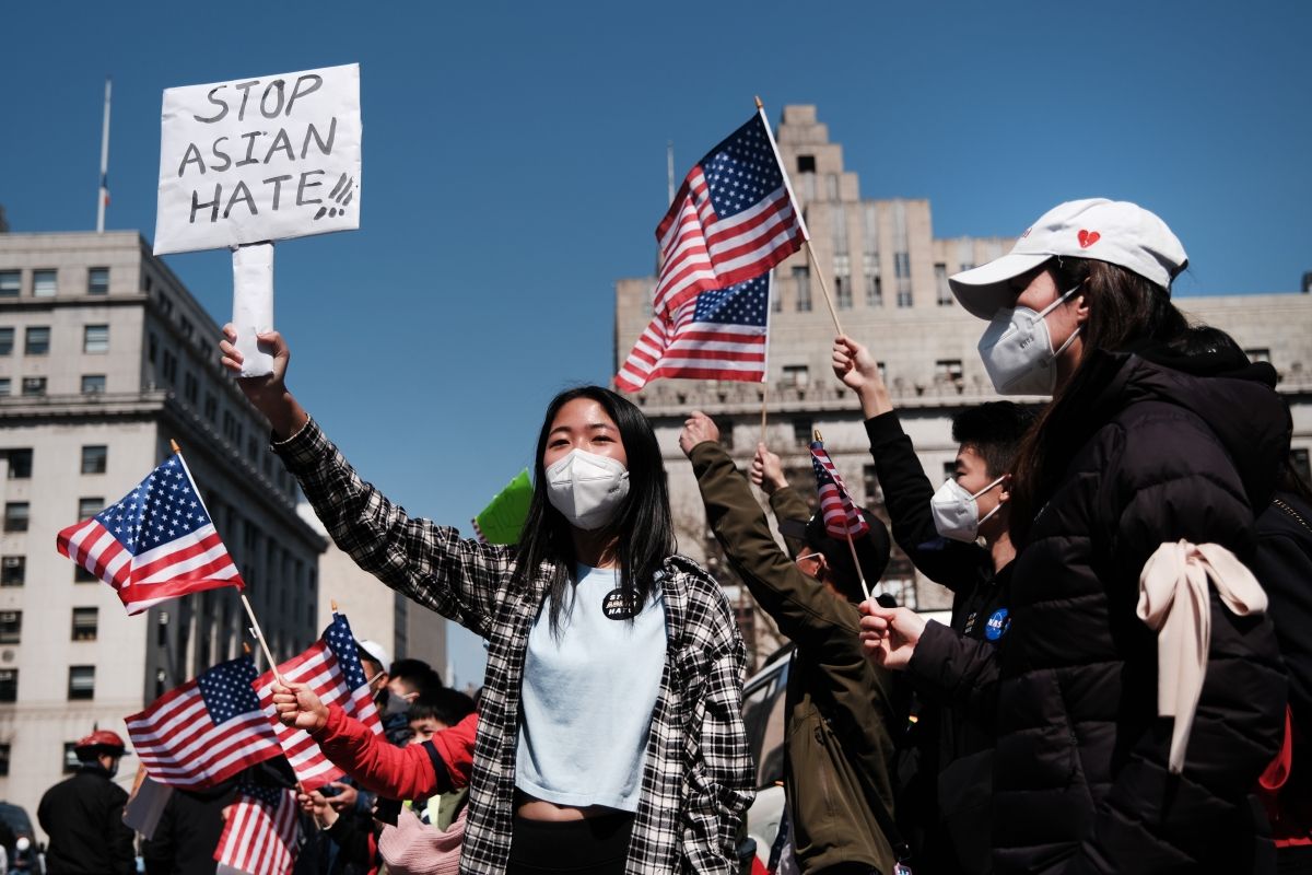 华裔的身份戴琪自己很清楚，所以比其他美国人，她对中国只会更狠