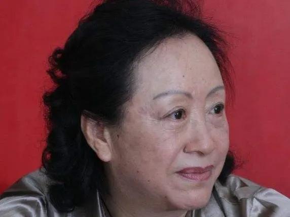 张抗抗：我没参加作协代表大会，是因为没打疫苗