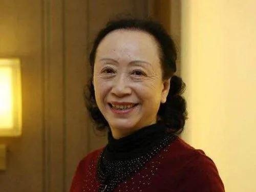 张抗抗：我没参加作协代表大会，是因为没打疫苗