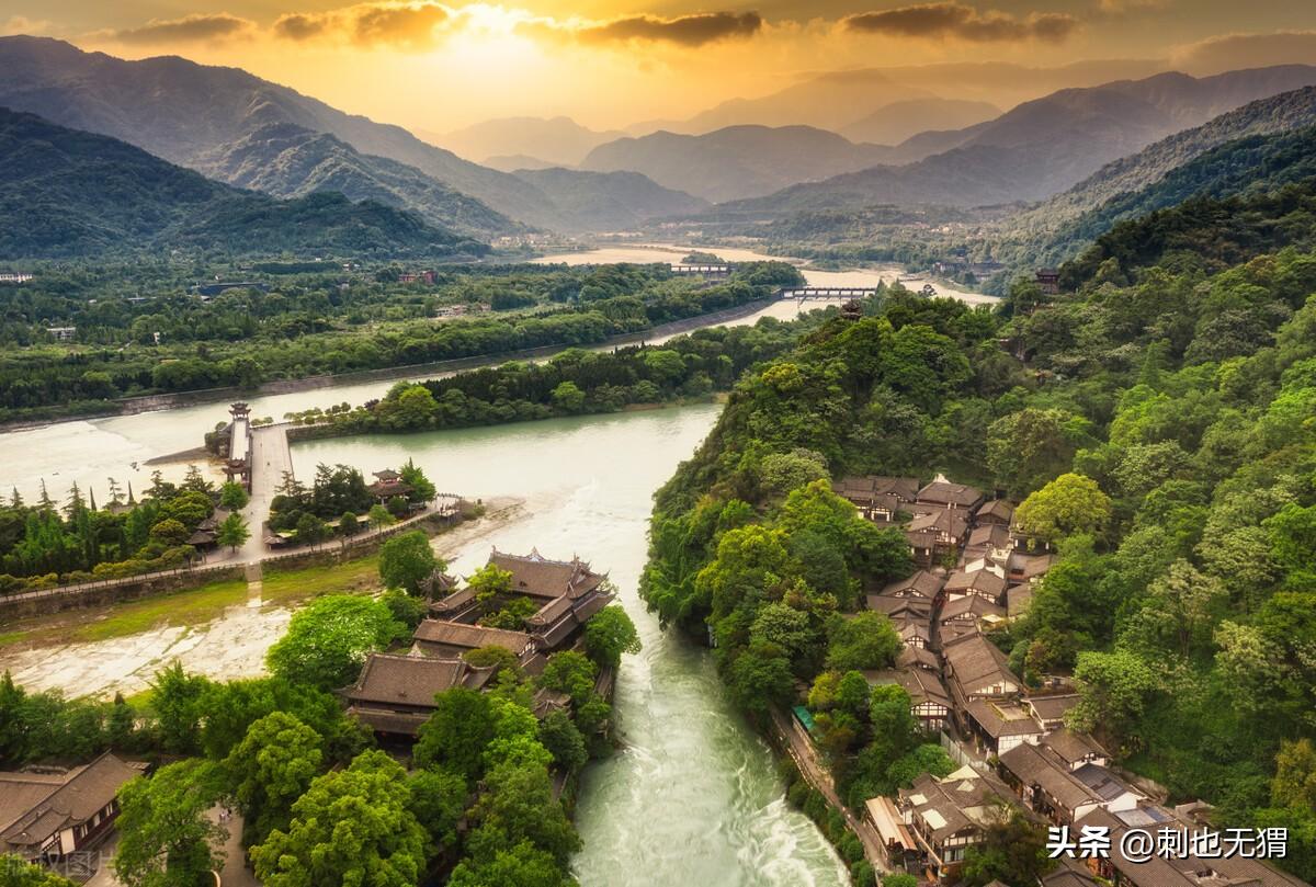 适合70岁老人旅游的地方(70岁老人适合去哪里旅游)
