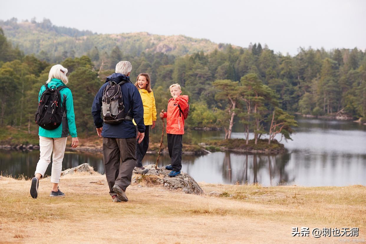 适合70岁老人旅游的地方(70岁老人适合去哪里旅游)