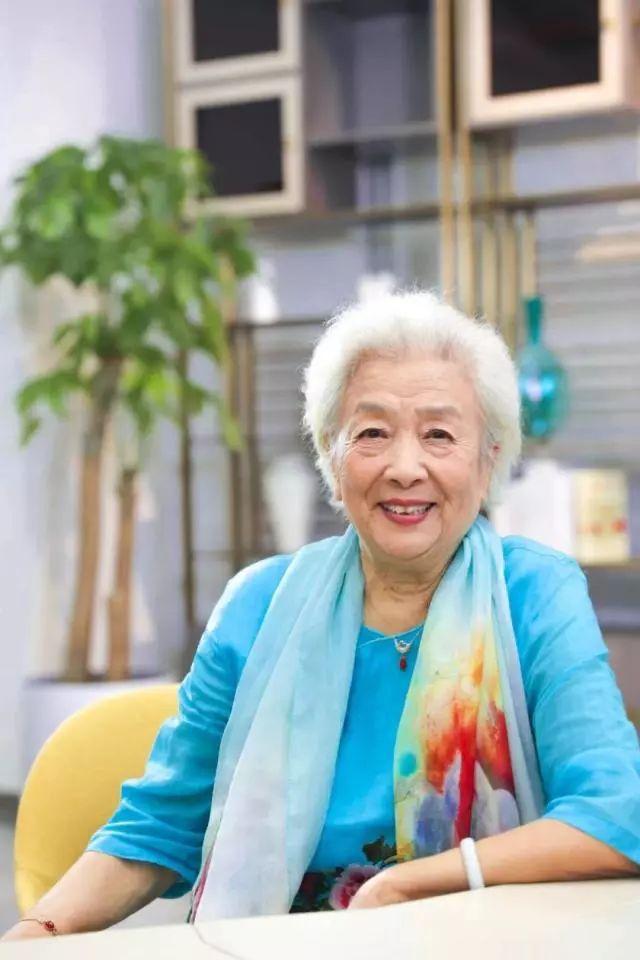 张京的个人资料（名演员谢芳之子张京：我对妈妈有过怨恨，成年后读懂母爱泪流满面）