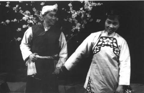 张京的个人资料（名演员谢芳之子张京：我对妈妈有过怨恨，成年后读懂母爱泪流满面）