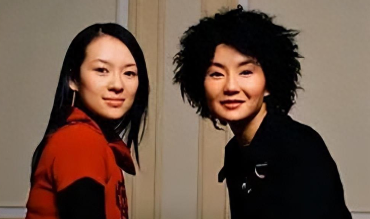 演员章子怡个人资料：不顾父母反对嫁给三婚男人汪峰，甘当后妈，孝敬婆婆