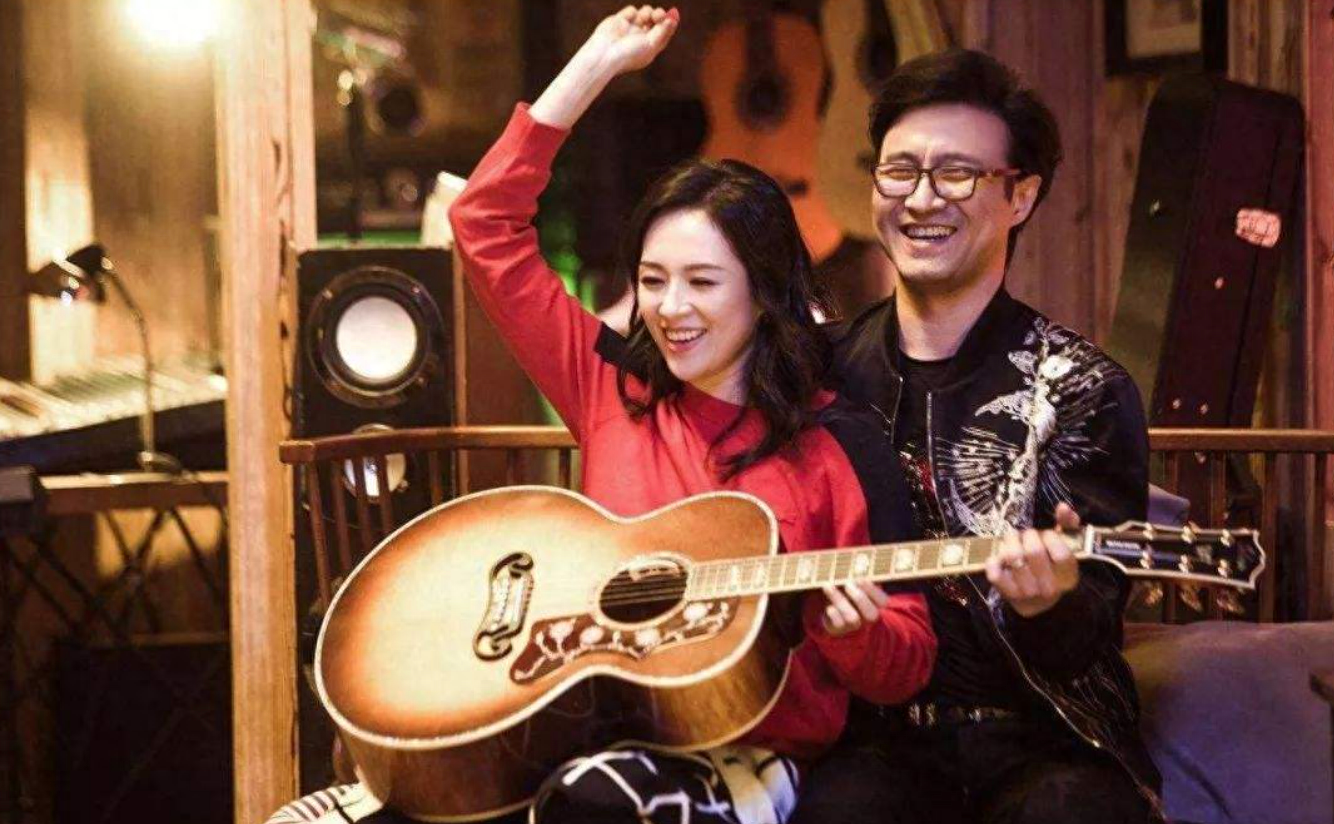 演员章子怡个人资料：不顾父母反对嫁给三婚男人汪峰，甘当后妈，孝敬婆婆