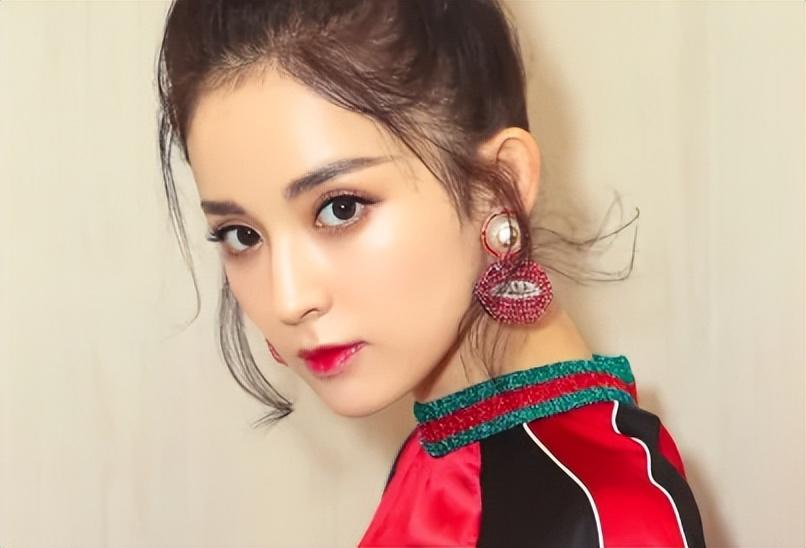 古力娜扎个人资料 经过5次恋情网曝后，她现在怎么样
