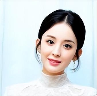 古力娜扎个人资料 经过5次恋情网曝后，她现在怎么样
