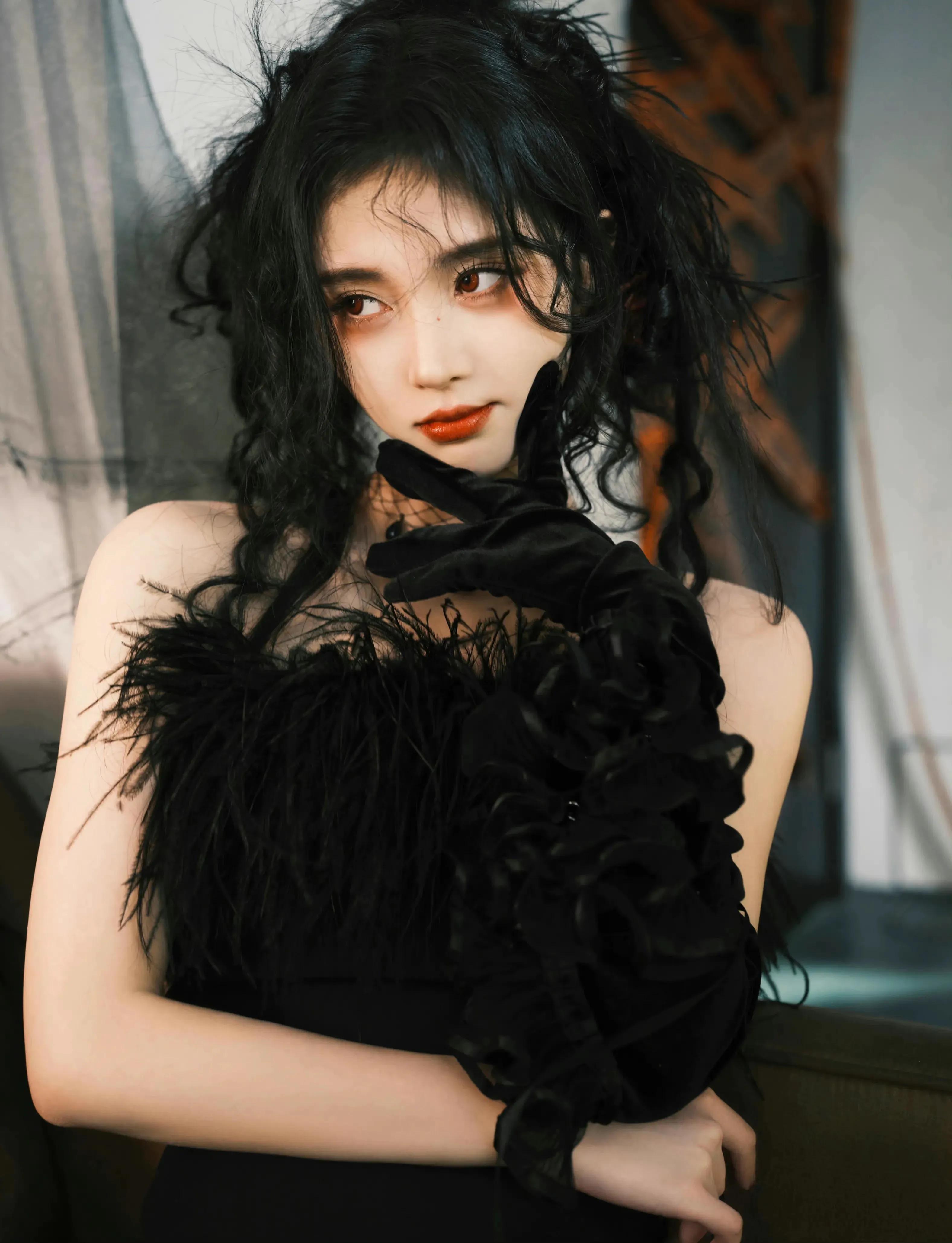 鞠婧祎个人资料最新（“四千年美女”“凡尔赛公主”—— 鞠婧祎）