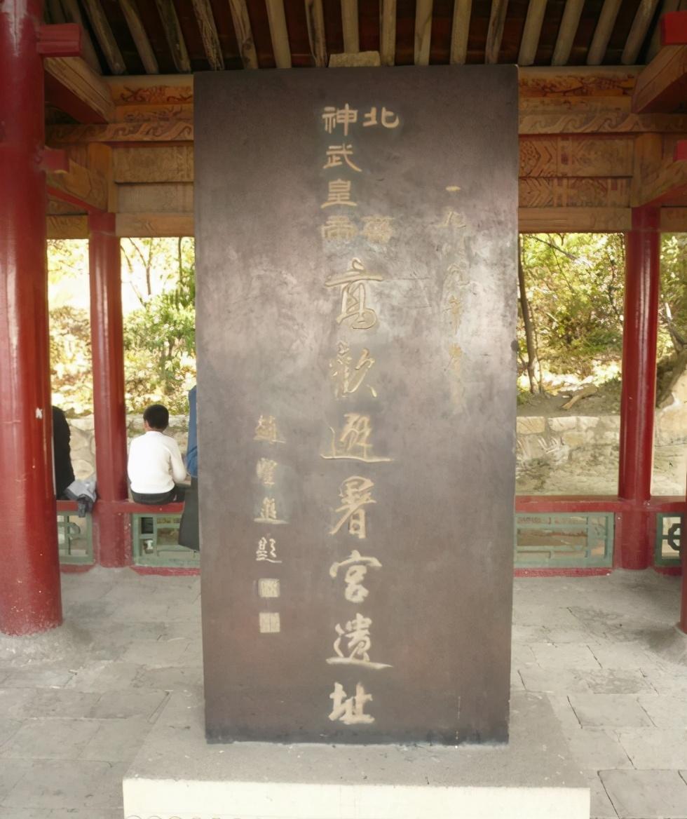 兰陵王是谁(兰陵王：从倾世美男，到战场杀神，他33岁饮下毒酒，是时代悲鸣)