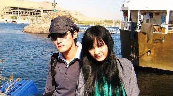 突发！胡歌公开老婆身份背景，官宣已婚当爸，回顾胡歌感情史
