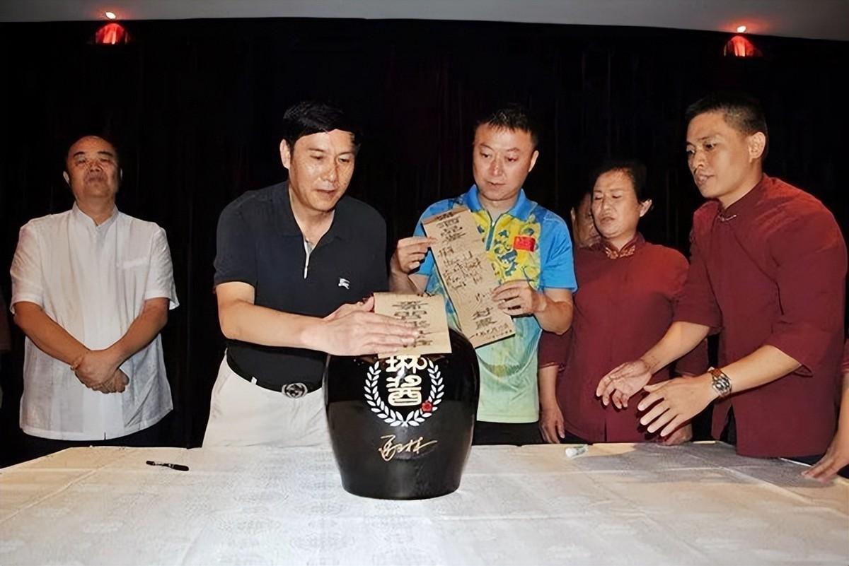 再婚10年的国乒教练马琳，后来过得怎样了？