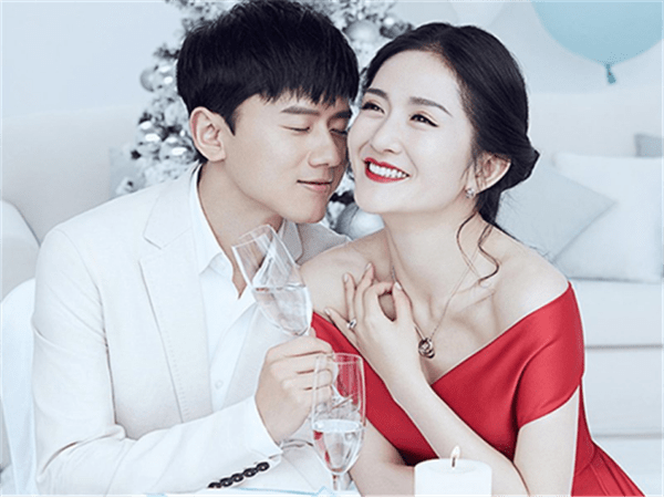 张杰儿子和女儿叫什么(张杰属于哪个唱片公司)