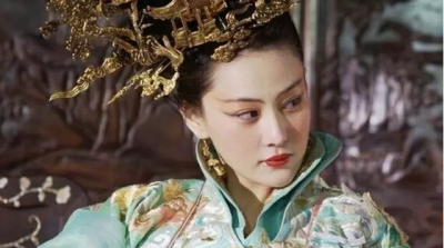 ​历史上最真实的万贵妃，与明宪宗相差19年的姐弟恋，见证了最是有情帝王家
