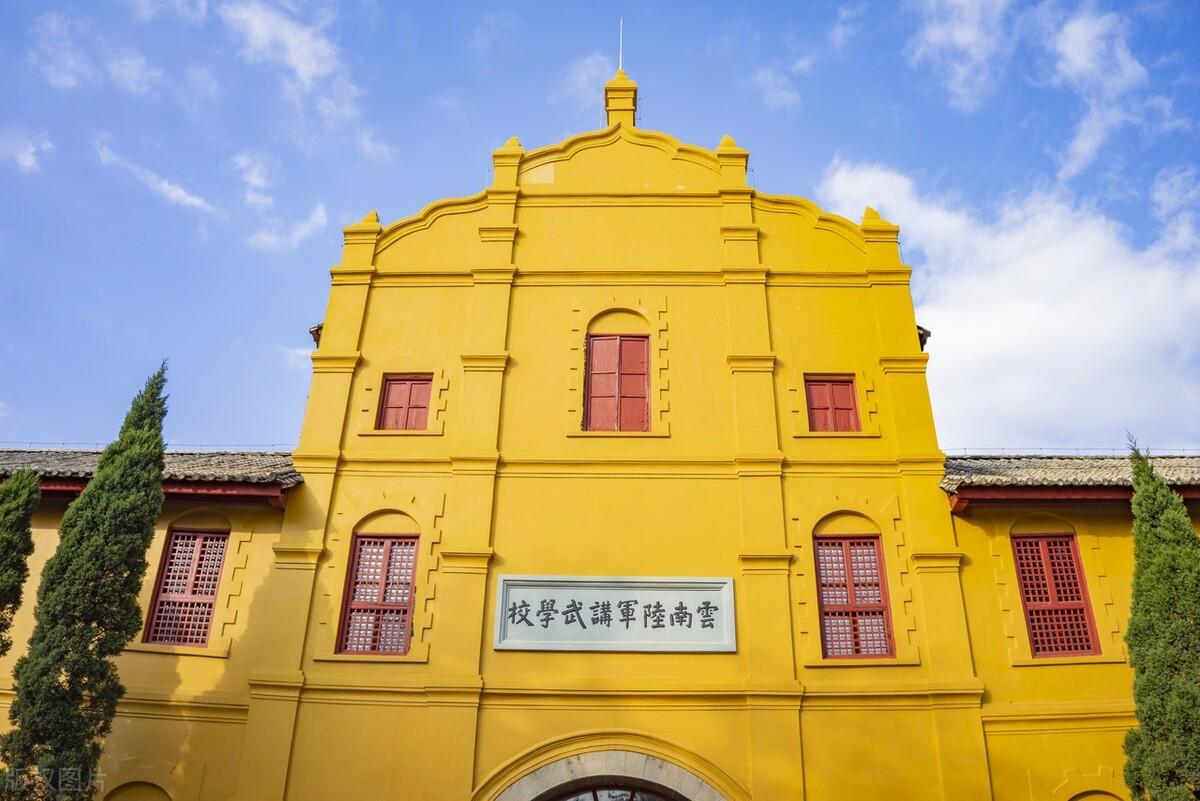 昆明的旅游景点有哪些地方(昆明景区有哪些景点推荐)