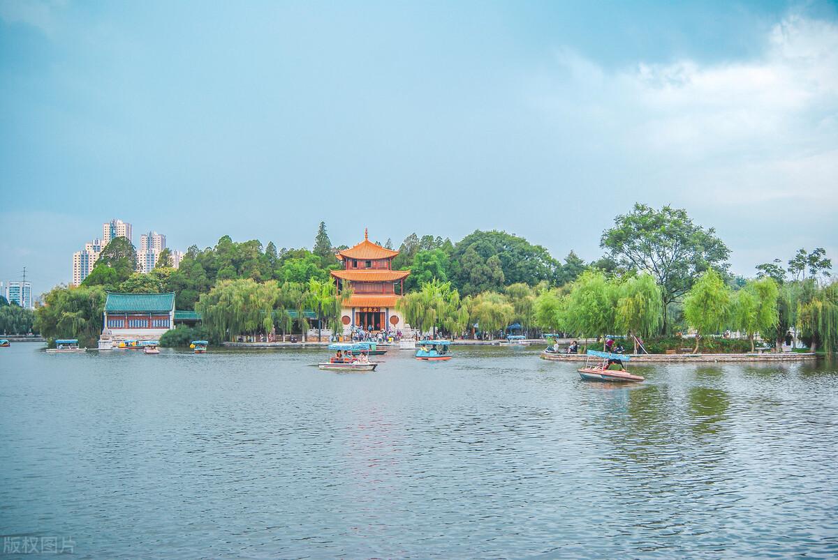 昆明的旅游景点有哪些地方(昆明景区有哪些景点推荐)
