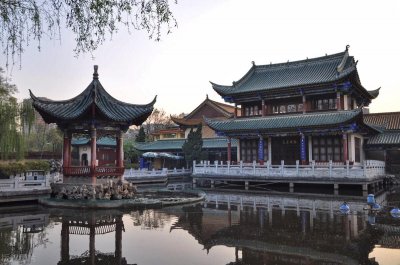 ​昆明的旅游景点有哪些地方(昆明景区有哪些景点推荐)