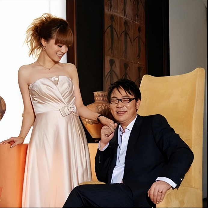 4年后再看高亚麟时玮的婚姻，才发现他有多幸运"
