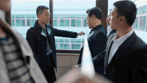 《狂飙》高叶火遍全国，事实证明，她已走上了女演员的另一条大路
