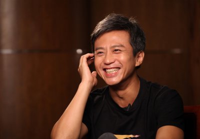 ​孙俪邓超携手走过17年，养育一儿一女，如今一家四口其乐融融