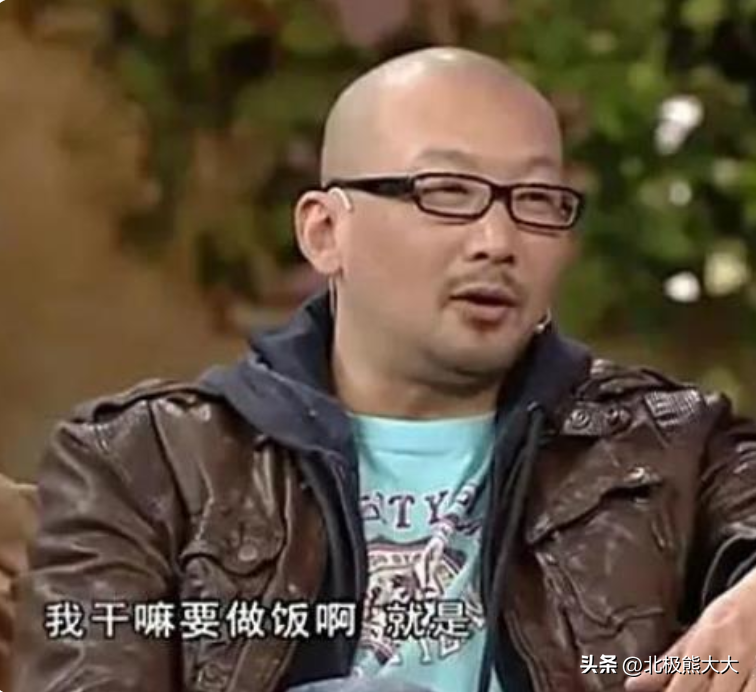 拒绝初恋养她的人间清醒马伊琍，放手成全管虎，离婚了依然洒脱