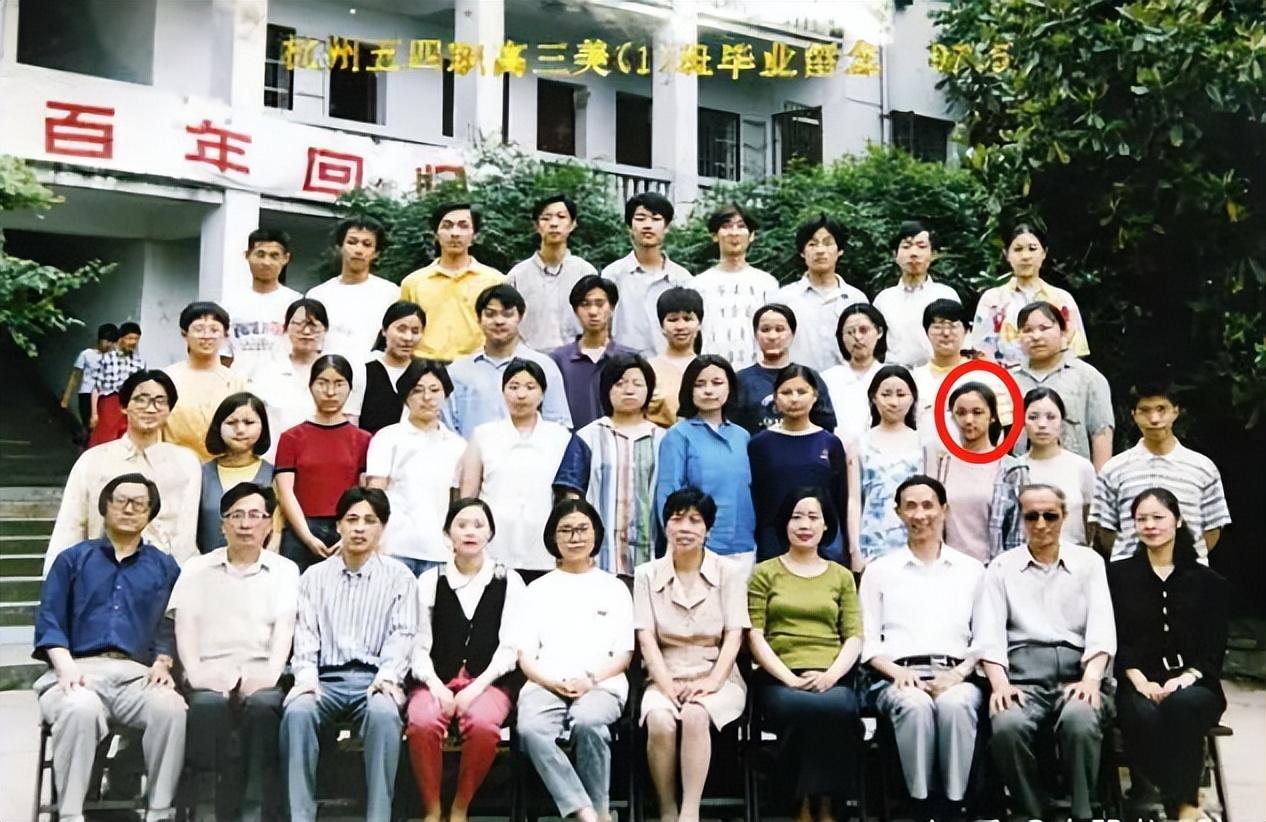 汤唯资料：与田雨分手16年：她在韩被捧上“神坛”，他娶娇妻育有两女！