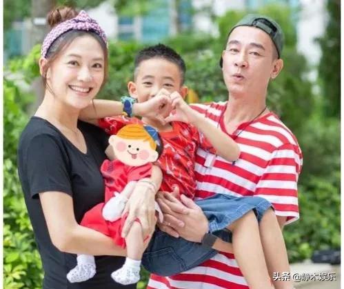 应采儿资料：嫁大16岁的陈小春，放弃向佐，婚后揽经济大权