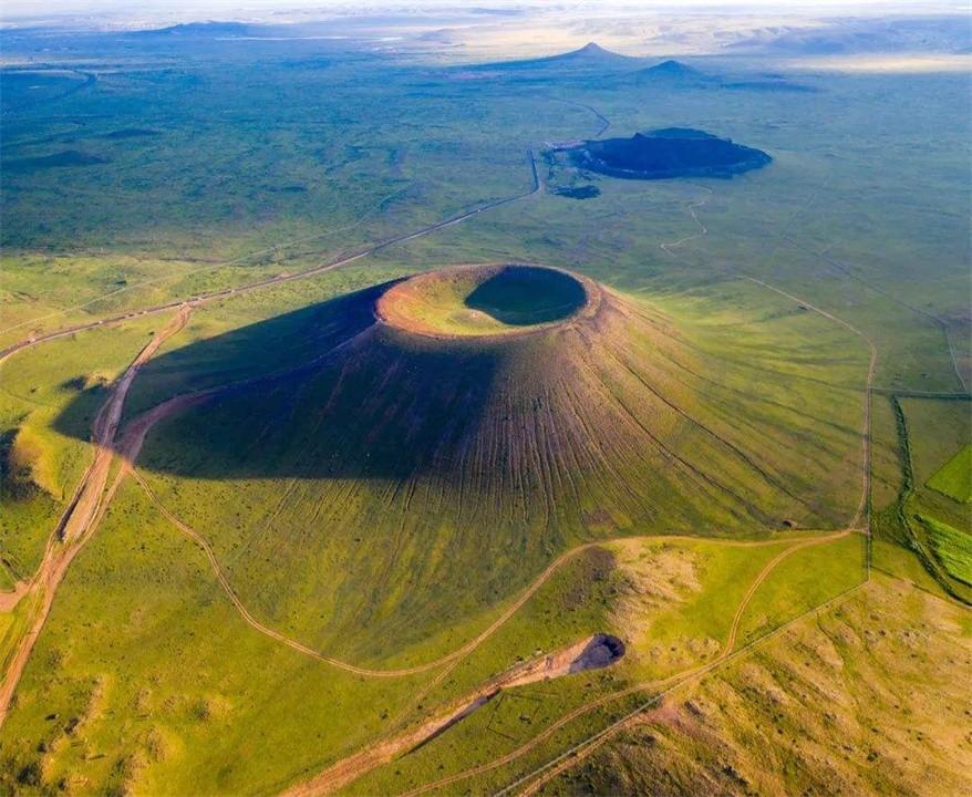 中国有哪些火山(中国的十大著名火山)